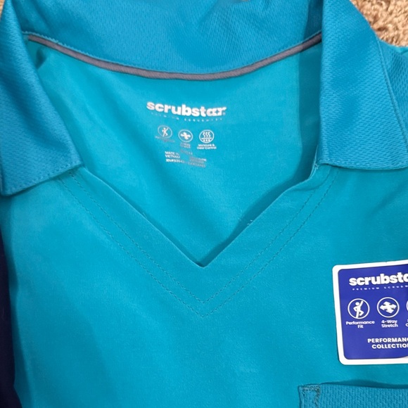 Assorted Scrub Tops XS/S (10 shirts total) - Picture 4 of 12